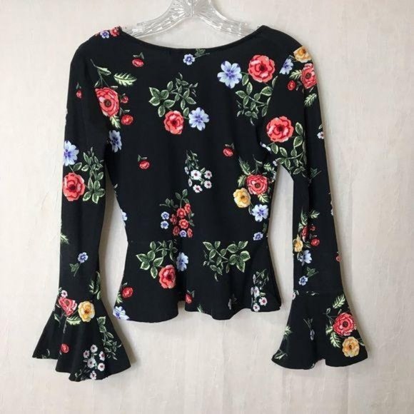 Derek Heart Black Small Floral Peplum Hem Top - Picture 2 of 7
